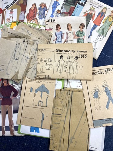 Vintage Lot of 14 Sewing Patterns 1960’s - 80’s 12 Uncut 2 Cut Simplicity & More - Picture 15 of 17