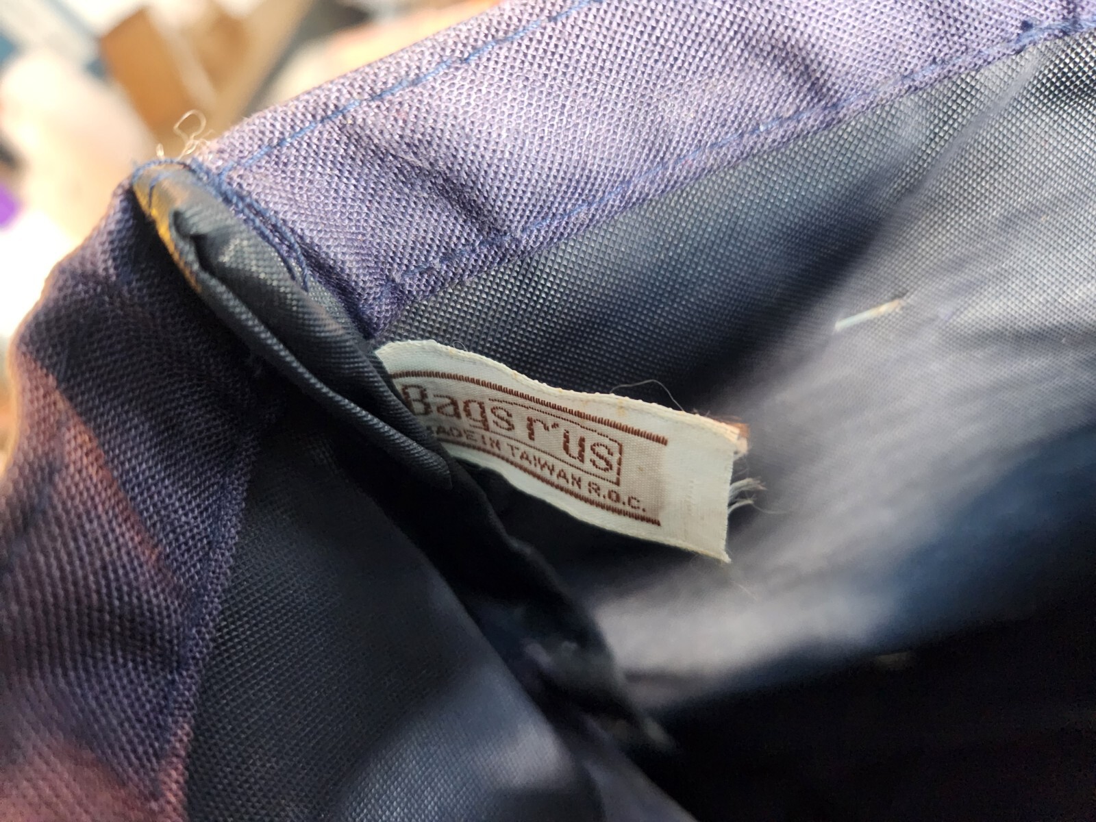 1980 REPUBLICAN NATIONAL CONVENTION REAGAN BUSH 1 OF A KIND TOTE BAG W/28 PINS