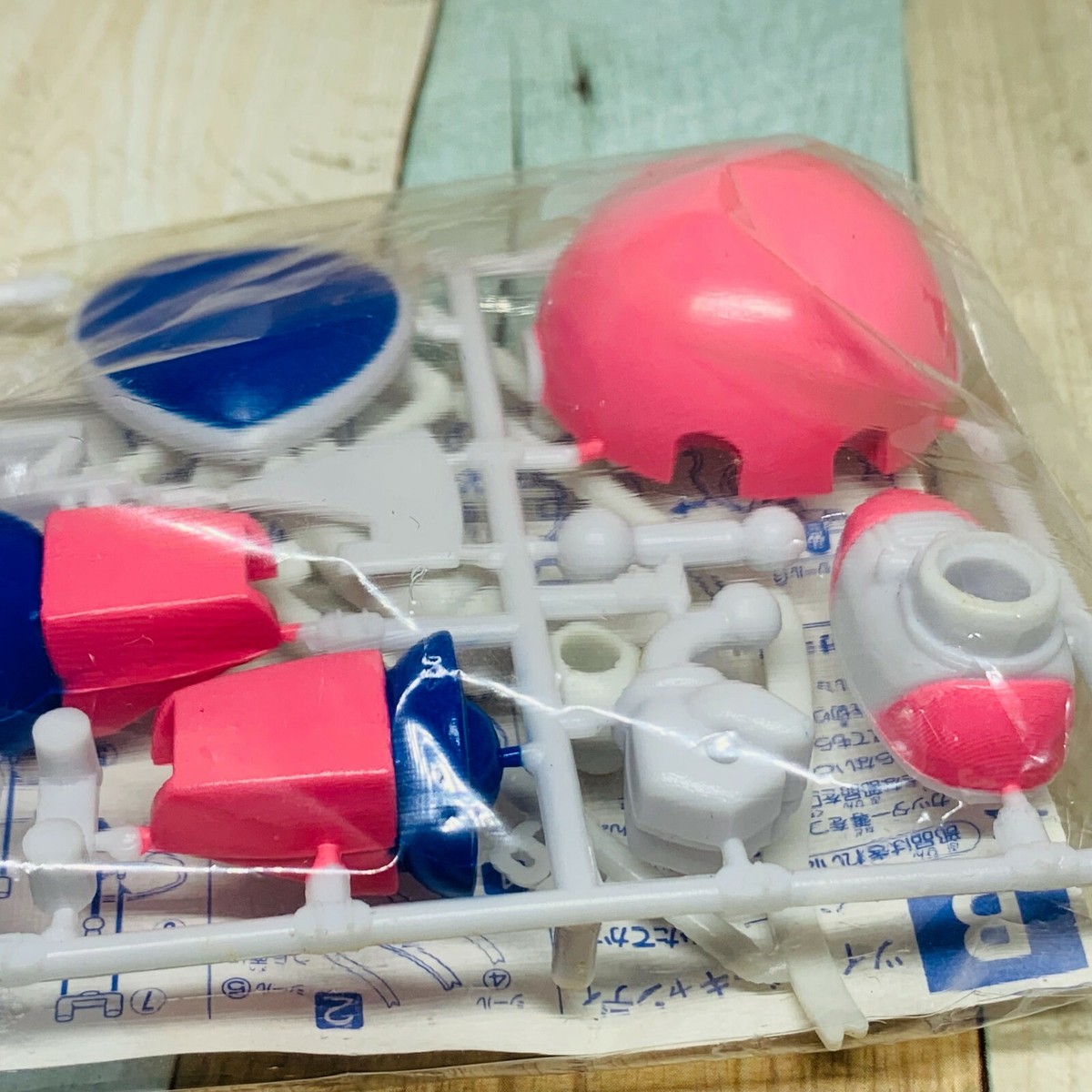 コナミ　ザベスト　ツインビー Nagasakiya Konami Twinbee Candy Plastic Model with Box