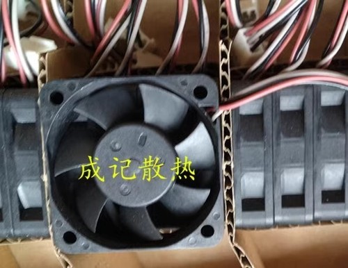 DELTA AFB0405LA-A 4010 DC5V 0.08A 4CM 3-Pin Silent Cooling Fan - Picture 2 of 3