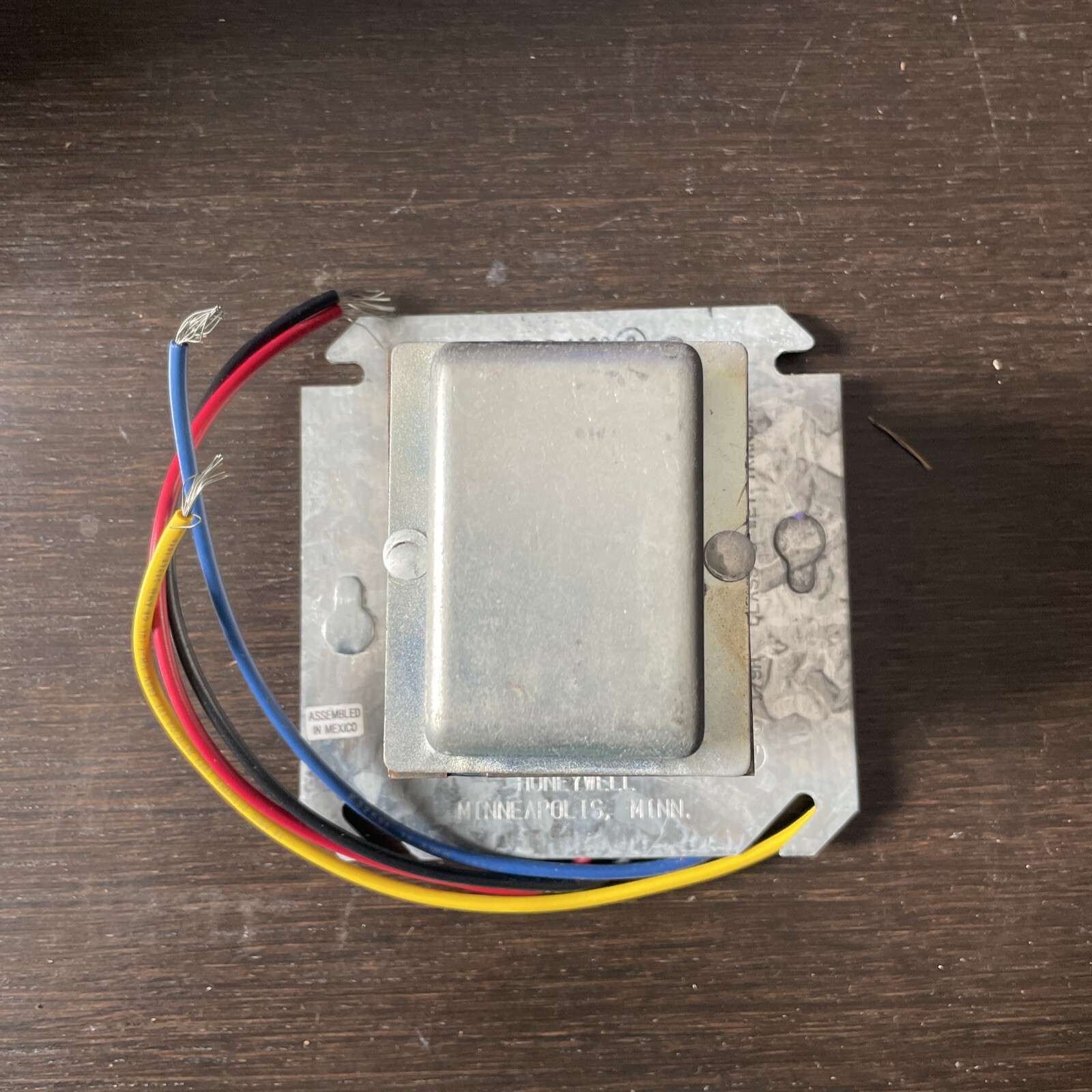 Honeywell AT72D 1196 Transformer Class 2