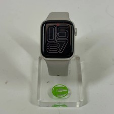 GPS Only Apple Watch SE 2nd Gen 40MM Starlight Aluminum Starlight Band MR9U3LL/A