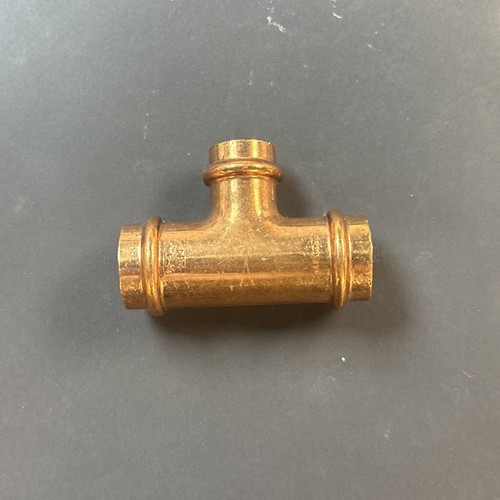 Apollo Press Copper Tee Fitting β 1" x 1" x 3/4" (A10077741)