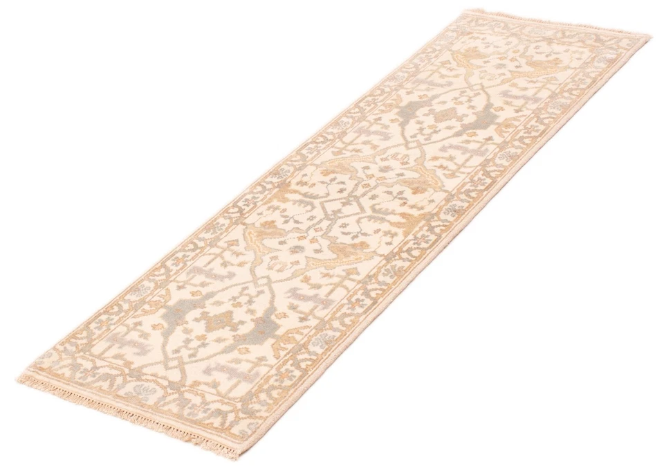 2'6" x 7'10" Vintage Hand-knotted Runner Rug Traditional Oriental Wool Carpet - Image 4 of 4