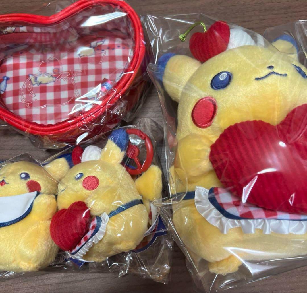 マスコット PIKACHU DINER ハンバーガー Retro and Cute Diner-Themed 