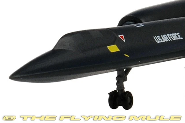 Dragon Models 1:400 SR-71A Blackbird USAF 9th SRW #61-7964 - Image 3 of 4