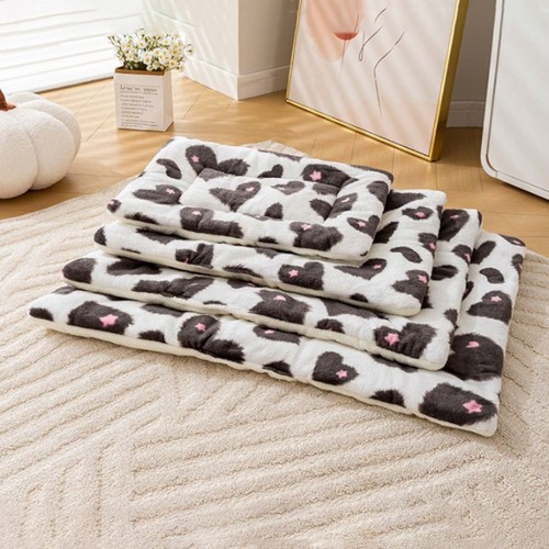 Warm Cat Sleeping Mat Thickened Dog Sofa Mat Cat Blanket Mat for Four Seasons