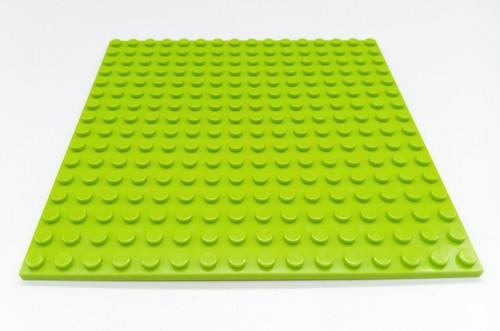 LEGO 3 x LIME PLATE Baseplate 16x16 Pin 12.8cm x 12.8cm x 0.5cm BRAND NEW - Picture 2 of 5