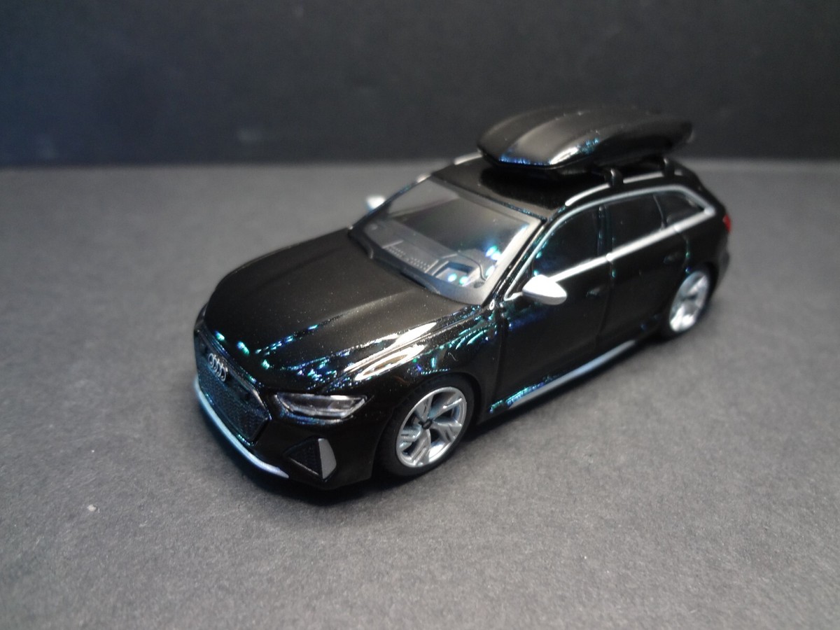 MINI GT Audi RS 6 Avant カーボンブラックエディション MINI GT Audi RS 6 Avant Carbon Black Edition Florett Silver