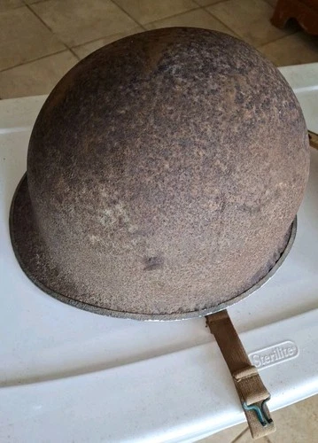 Original M1 HELMET / WW2 Helmet US Army (With Liner) 1943 George Frost Co.