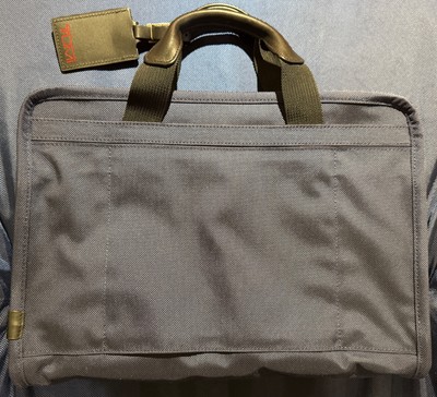 TUMI 26101 NVOP -Alpha Slim Deluxe Portfolio Blue Briefcase Laptop
