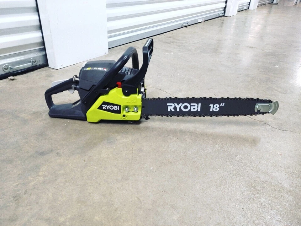 Motosierra de gas RYOBI 18 pulgadas 38cc 2 ciclos Foto 3 de 4