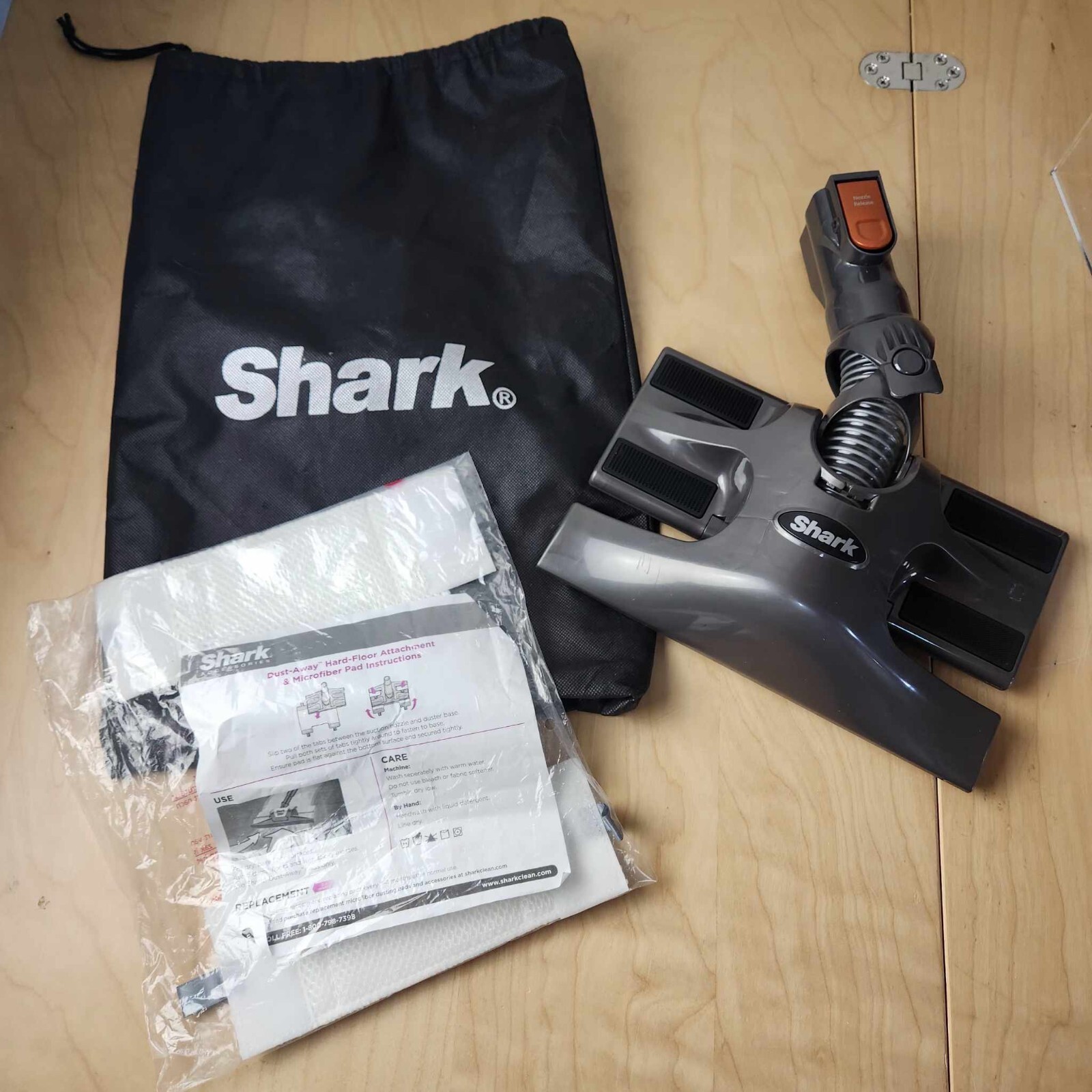 Shark Rocket Dust Away Hard Floor Vacuum Attachment HV300 Head & Pad