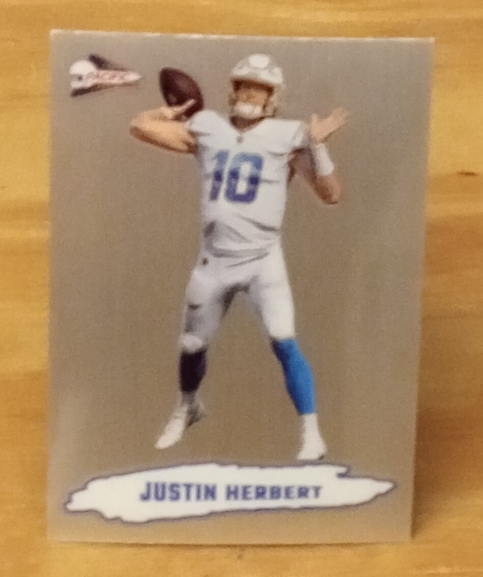 2022 Zenith '92 Pacific Silver Justin Herbert Los Angeles Chargers