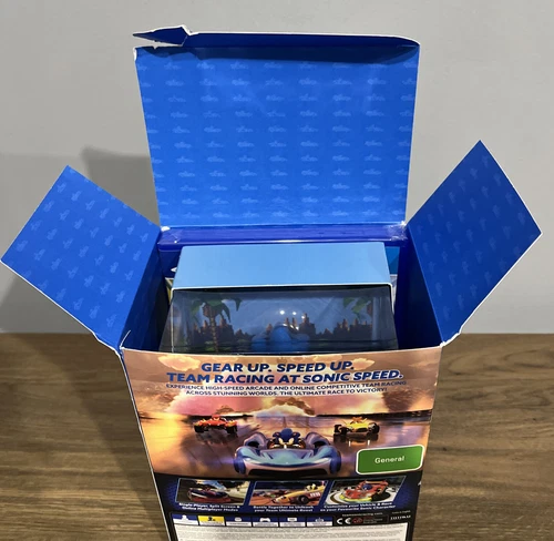 Team Sonic Racing Collectors Edition Sony PS4 Game & Totaku Figure (sealed) SEGA - Picture 6 of 14