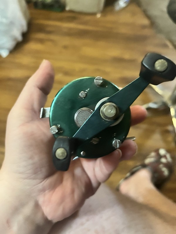 Vintage ABU GARCIA AMBASSADEUR 5000D Green Baitcasting Fishing Reel Works Well!