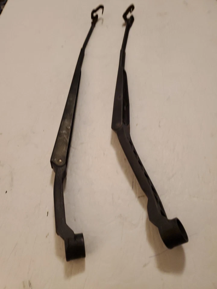 TOYOTA CELICA 1994-1999 BRAZOS LIMPIAPARABRISAS DELANTERO IZQUIERDO Y DERECHO OEM  Foto 4 de 4