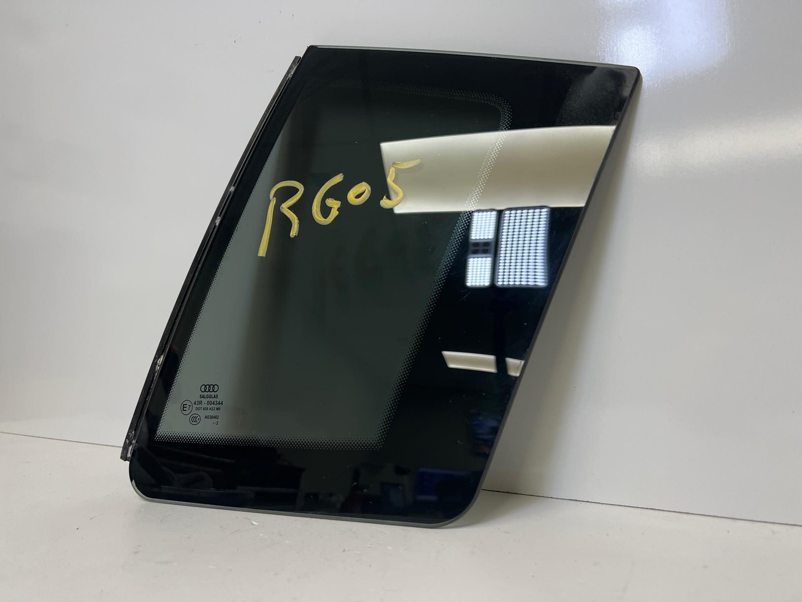 Quarter Glass/window AUDI R8 Left 14