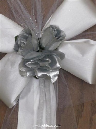6 SILVER ROSES WHITE satin ribbon pew bows for occasions - Picture 3 of 3