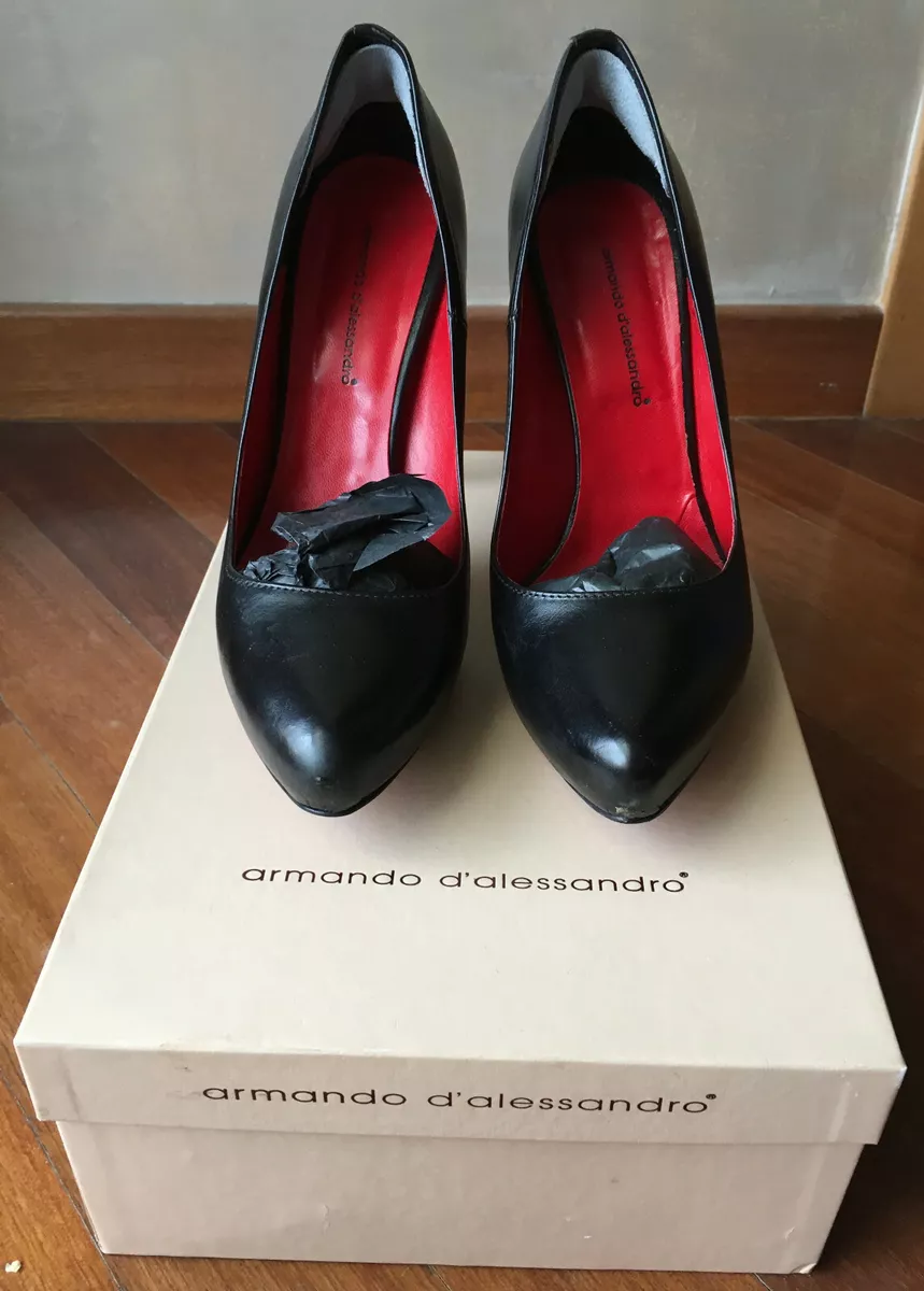 Marca scarpe shop suola rossa