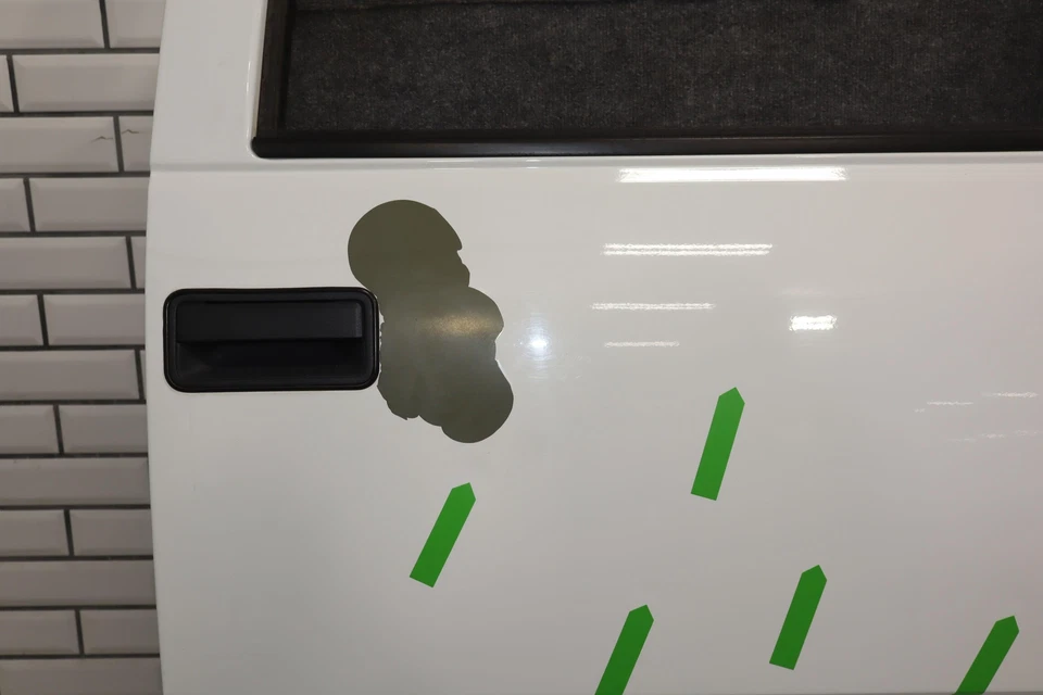 92-99 Chevy Suburban GMT400 Right Rear Door (Summit White 50U) Foto 4 de 4