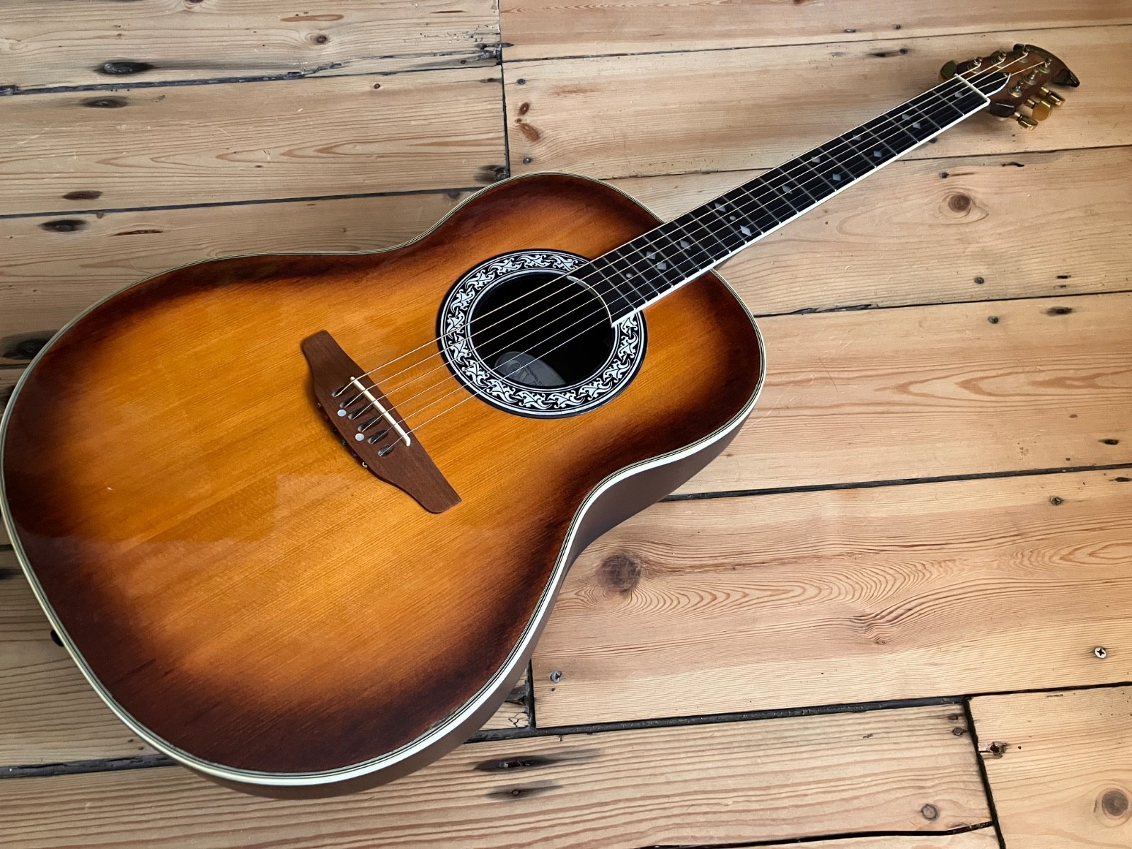 Ovation 1117 Legend Bowl Back Acoustic Guitar 1979 USA