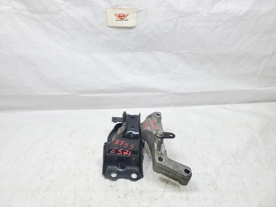 2014-2019 Nissan Versa Note Engine Motor Mount Front Right Side 1.6L FWD OEM - Image 4 of 4