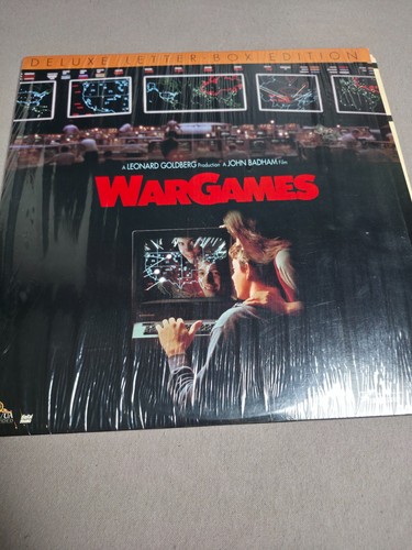 WarGames |  LaserDisc 1995 | Deluxe Letterbox Edition LD | Excellent Condition