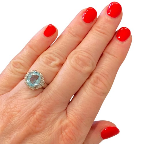 Anillo de platino aguamarina y diamantes - Imagen 12 de 12