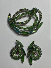 Vintage Sherman Jewellery Set Brooch & Earrings Pre-Owned (RB-82)