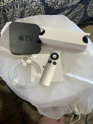 Apple TV HD 4th Generation 32GB Media Streamer 1080p A1625 Tested + Remote
