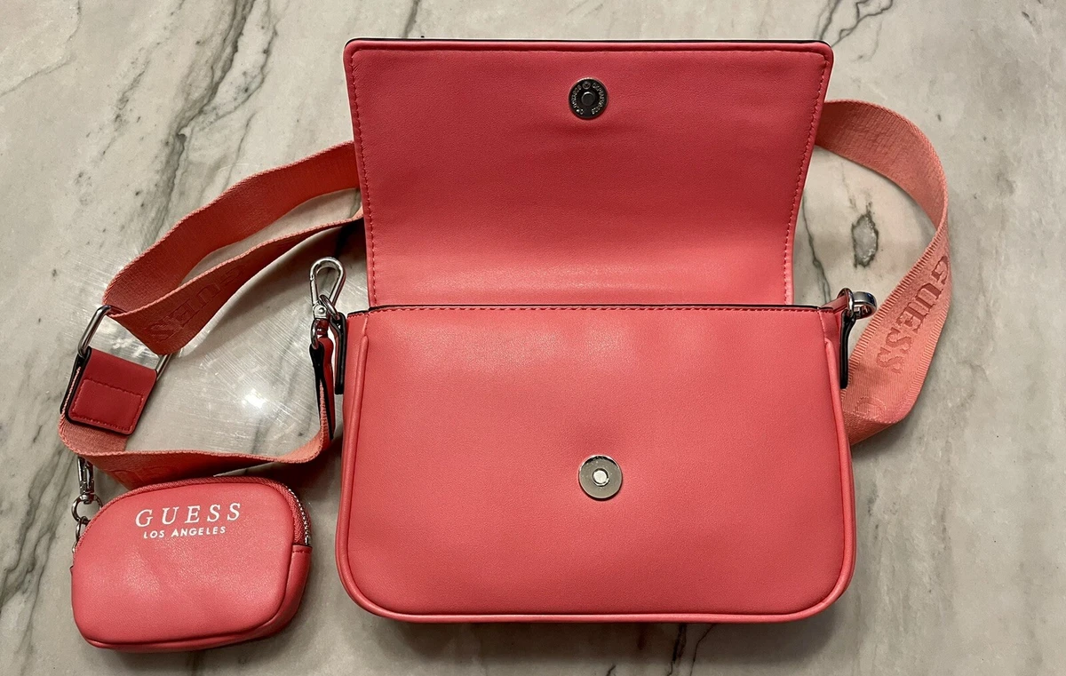 Share 142+ guess messenger bag mens super hot 3tdesign.edu.vn