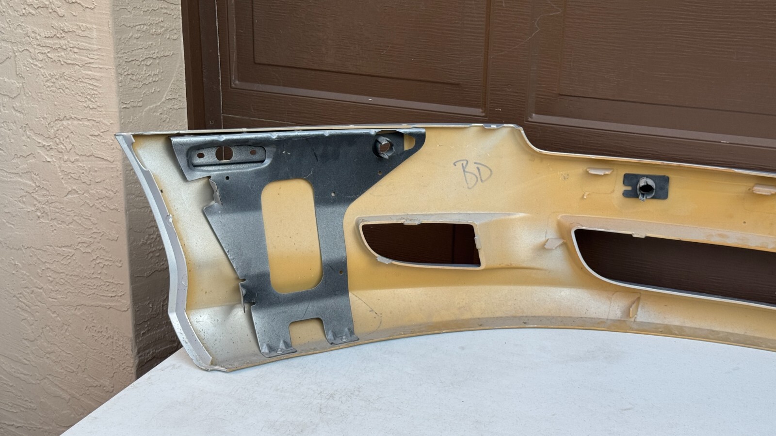 ✅ 2005-2010 ASTON MARTIN DB9 DB-9 FRONT BUMPER COVER OEM W/SENSOR HOLES