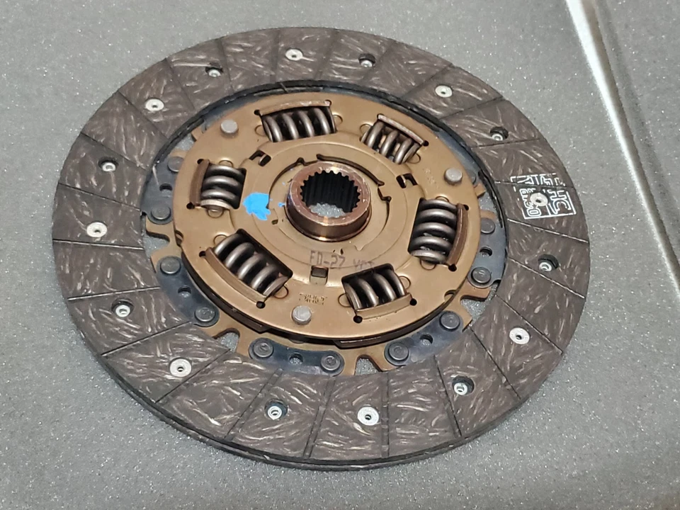 07-074 Kit de embrague para Ford Escort 1991-96, Mazda Protege 1990-95, Mercury Tracer Foto 3 de 4