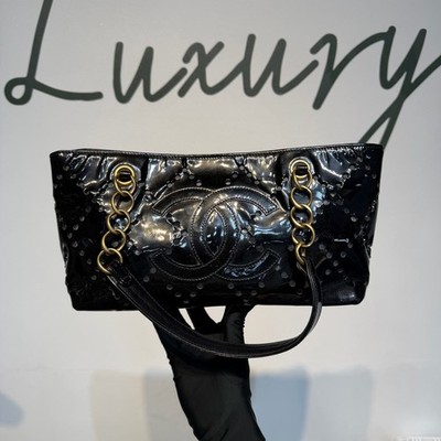 Chanel Pre-Owned Authentic Chain Bag Black Free Tracked Shipping