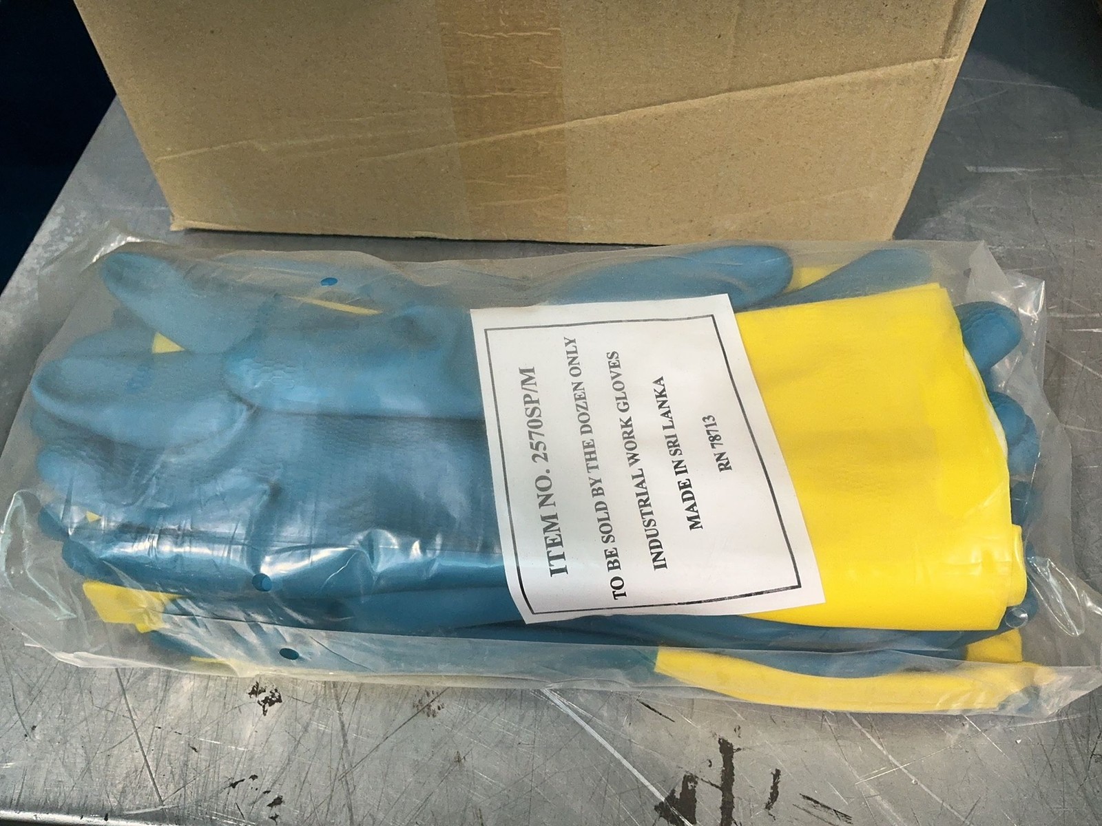 RUBBER GLOVES