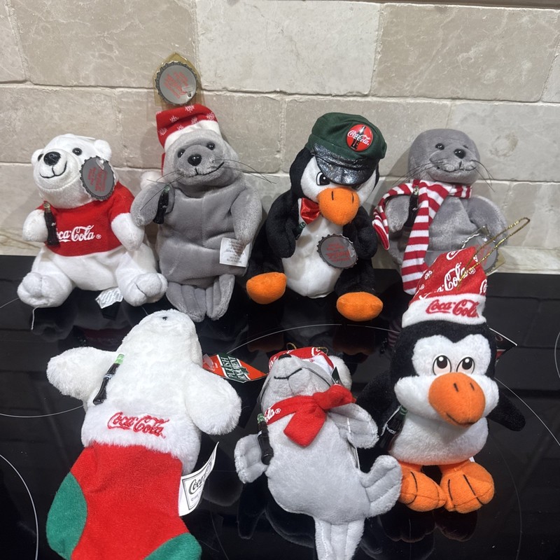 Coca Cola Snowflake Cap Lot Of 7 ~ 4 Plush Fig Polar Bears 1990's & 3 ornaments 