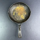 Wagner Ware Cast Iron Chef Skillet 9-inch with Thumb Handle Vintage Unmarked