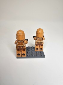 2 x LEGO Star Wars sw0606 Clone Trooper Geonosis Scowl Minifigures 75089
