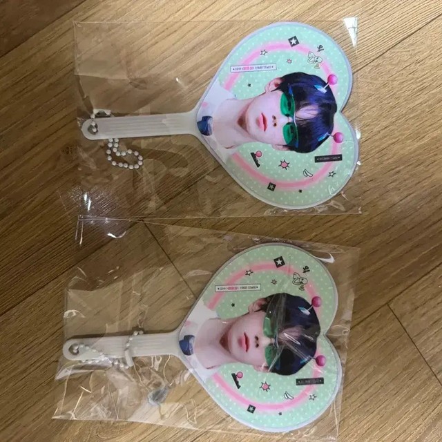 Cholipwoo Alien Wakto Mini Uchiwa Fan - New Unopened