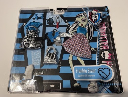 Mattel Monster High 2012 Frankie Stein Doll Deluxe Fashion Pack! NIB 2012 1