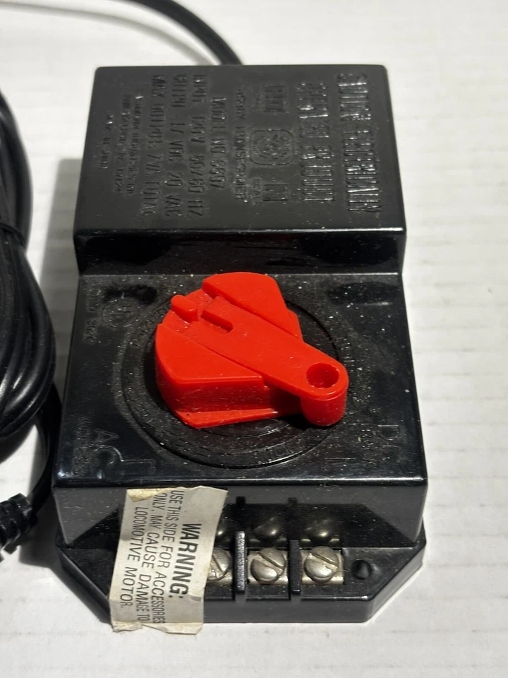 Bachmann Model Train Transformer  Model No. 6607. W/ Several Pieces Of Track - Image 2 of 4