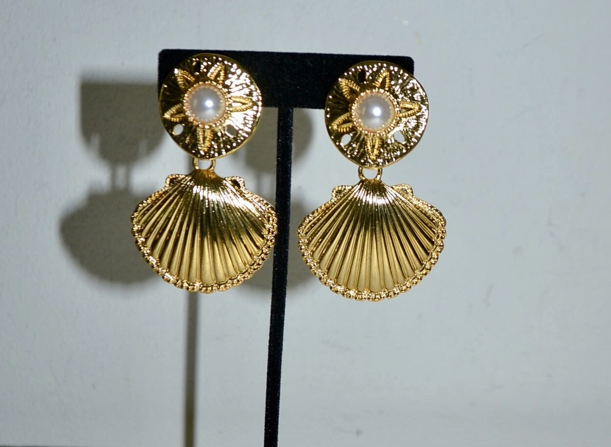 NWT 135 KENNETH JAY LANE La Mer Pearl Seashell Goldtone Pearl