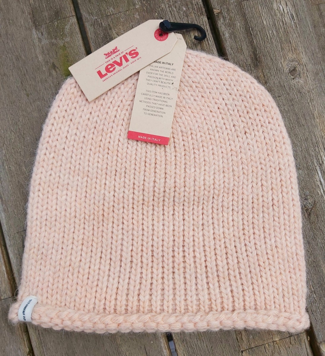 LEVI STRAUSS 25% Wool Light Peach BEANIE HAT Womens Femme Made In