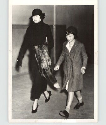 Heiress GLORIA VANDERBILT with Aunt Mrs. Harry Payne Whitney 1934 Press Photo