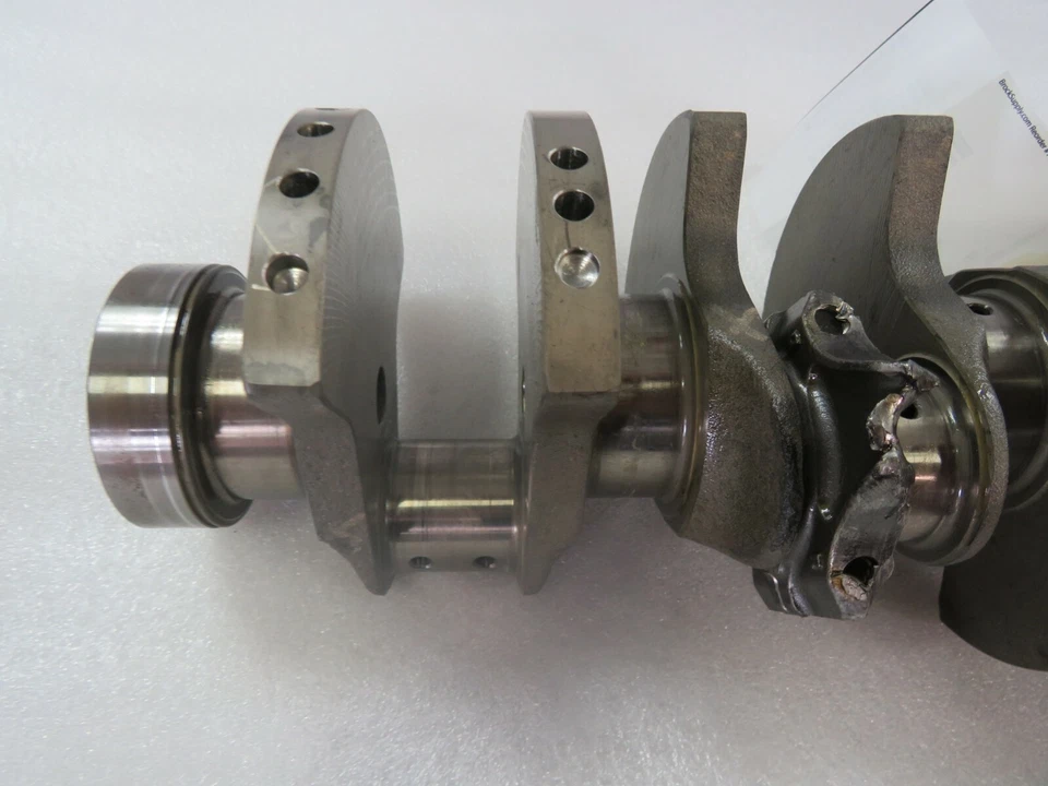 Maserati Granturismo, cigüeñal, arte, dañado, usado Foto 2 de 4