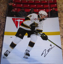 JAXON JACOBSON SIGNED 8X10 MATTE PHOTO BRANDON WHEAT KINGS 2027 NHL DRAFT (B)