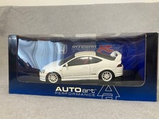 AUTOart Honda Integra TYPE R 1/18 Diecast Model White Red Interior New