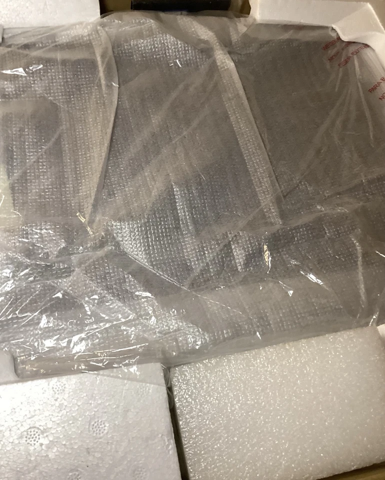 Envision EN5400e 15 Inch LCD Monitor Ultra Thin Profile 1024x768 Res NEW RARE! - Image 4 of 4