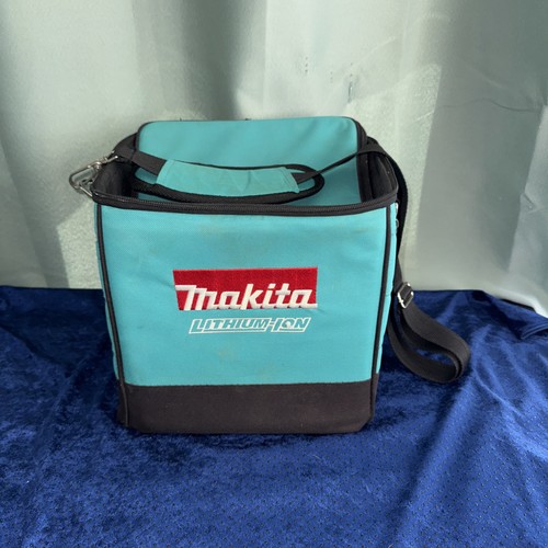 MAKITA QUADRATISCHE TASCHE AUS BOHRER-SET.